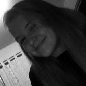 Meet your Posher, Hannah linn